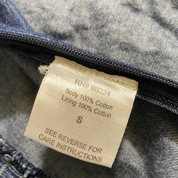 Anthropologie “Love The Label” Denim Smocked Puff Sleeve Top, Size S - Picture 6 of 7